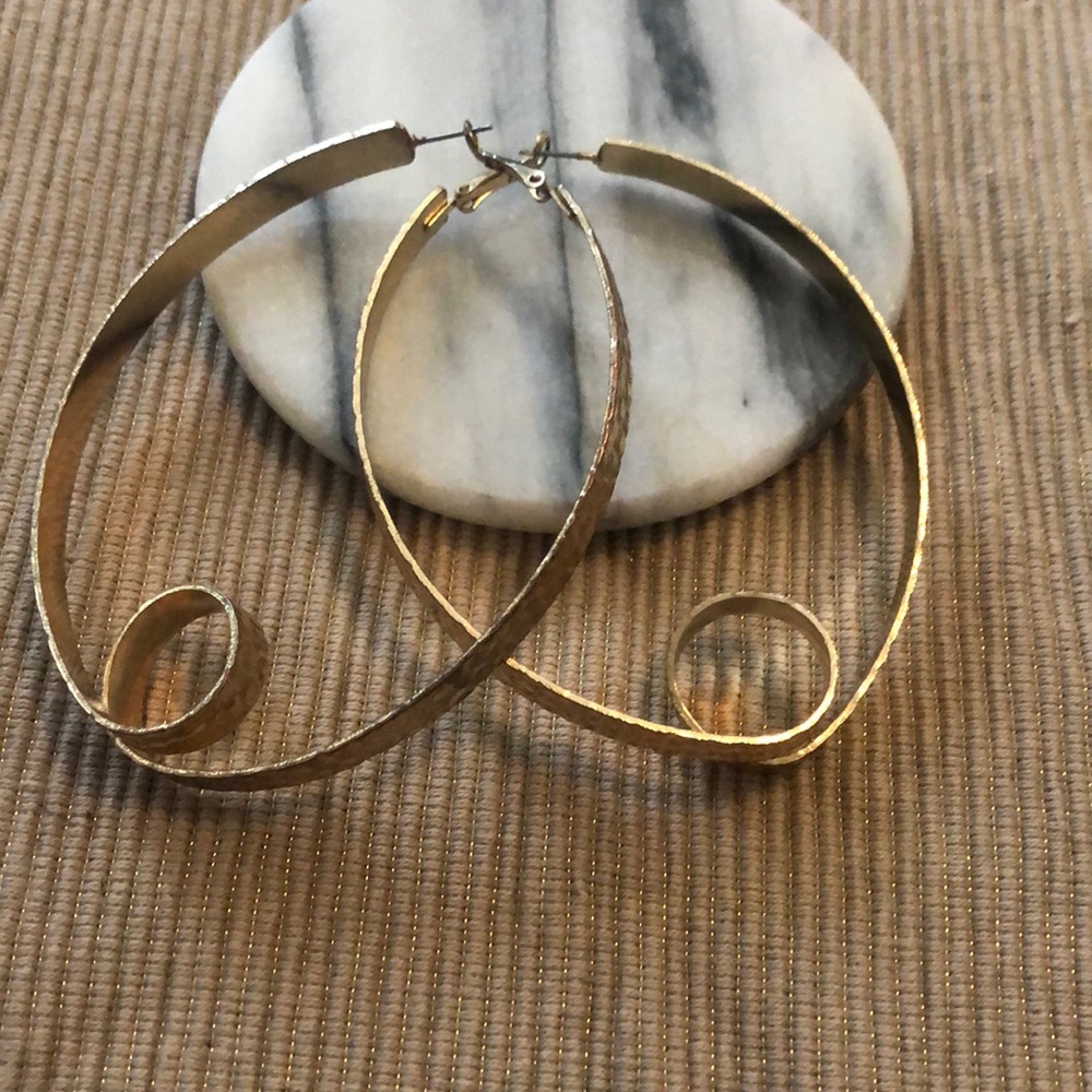 Gold pebbled large hoop earrings
